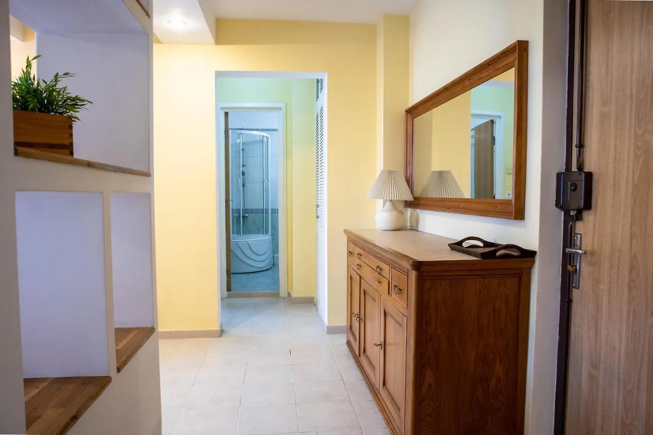 Oak Apartment - Piata Victoriei Bucharest Romania