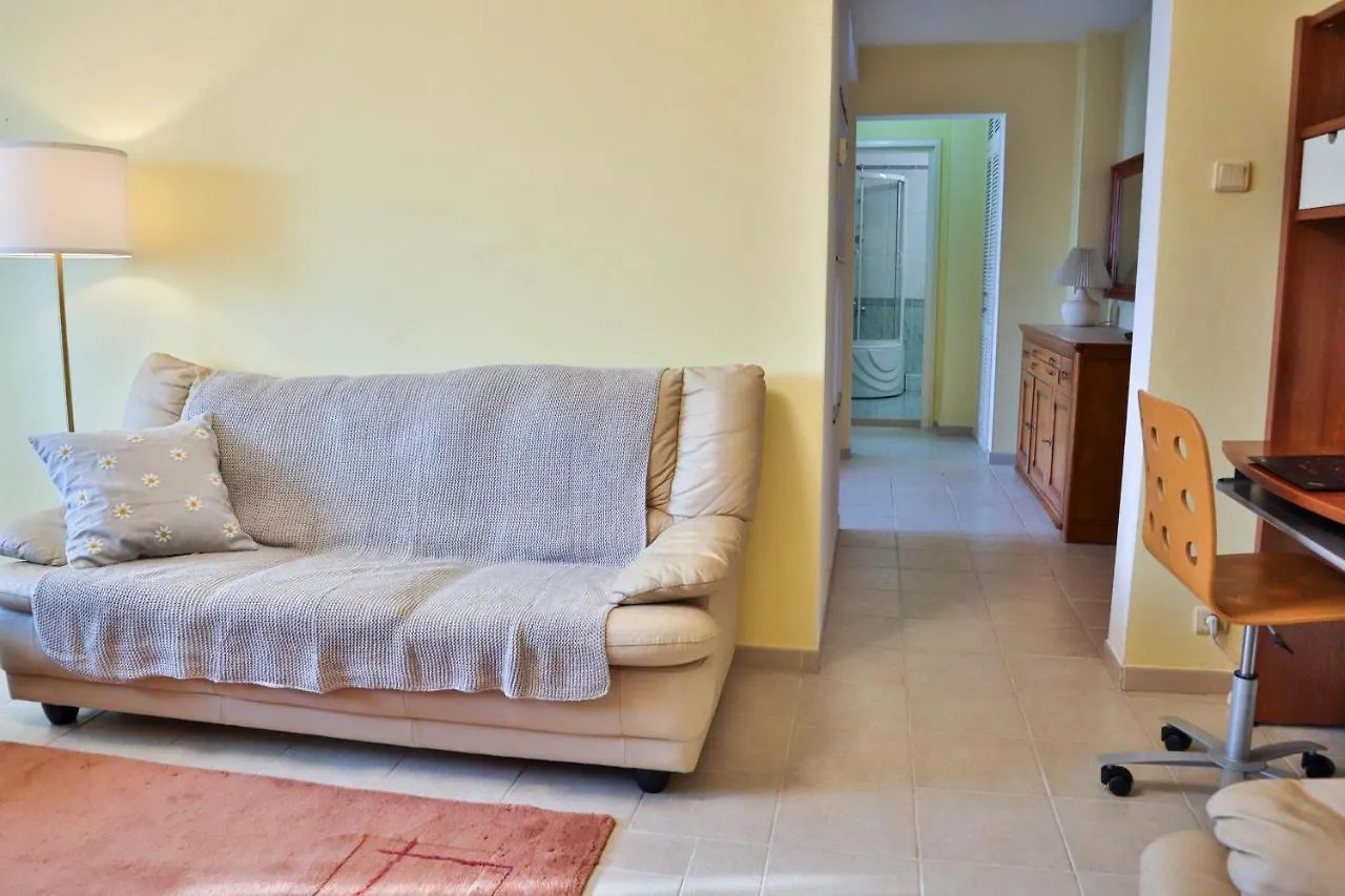Oak Apartment - Piata Victoriei Bucharest