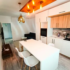  Apartament Preciziei Retreat Ap With Parking And Self Check In