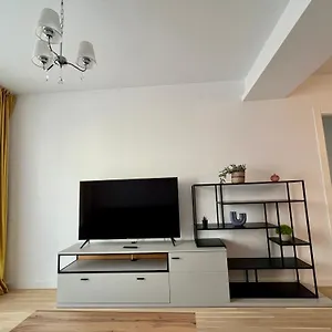  Apartament C-entral With Private Parking